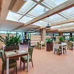 Szálloda Valamar Tamaris