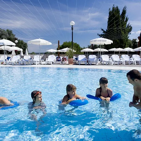 מלון Valamar Tamaris 4*