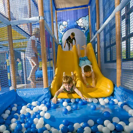 Hotel Valamar Tamaris 4*