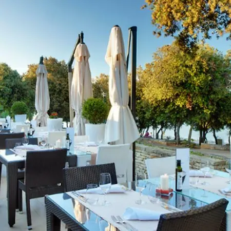 Отель Valamar Tamaris 4*