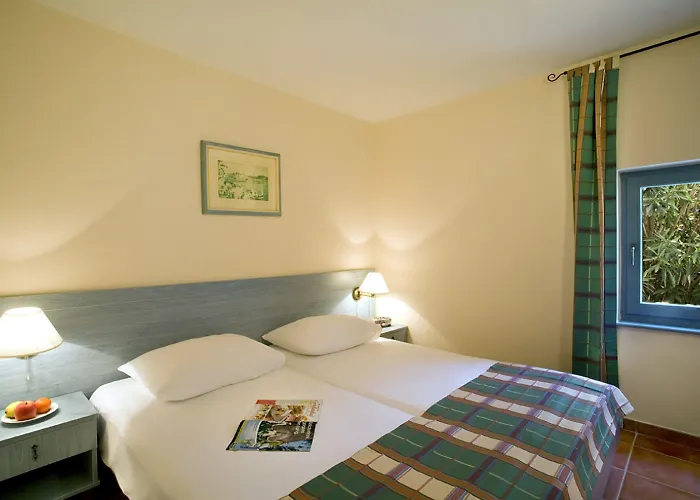 호텔 Valamar Tamaris 4*